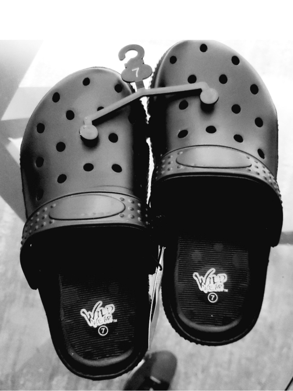 Unisex Shoes in Black & White